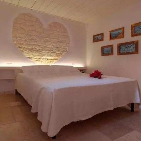 Сasa de vacaciones Navolte Trulli Con Piscina & Relax A