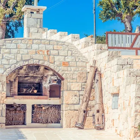 Holiday home Navolte Trulli E Quiete Con Piscina