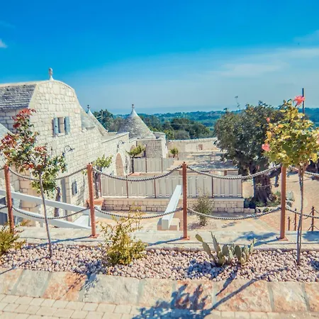 Holiday home Navolte Trulli E Quiete Con Piscina