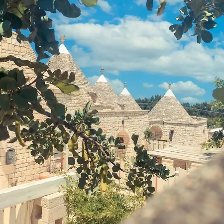 Сasa de vacaciones Navolte Trulli Con Piscina & Relax A