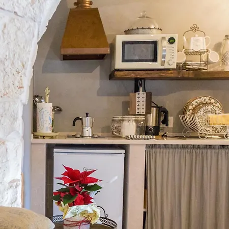 Navolte Trulli E Quiete Con Piscina Holiday home Locorotondo