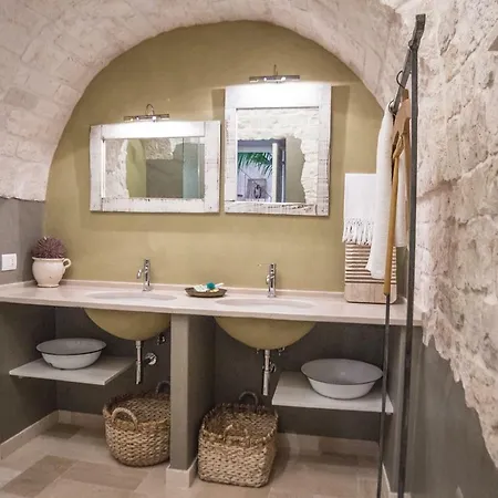 Navolte Trulli Con Piscina & Relax A Сasa de vacaciones