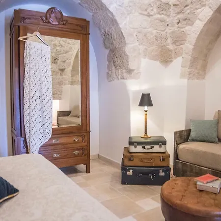 Navolte Trulli E Quiete Con Piscina Holiday home Locorotondo