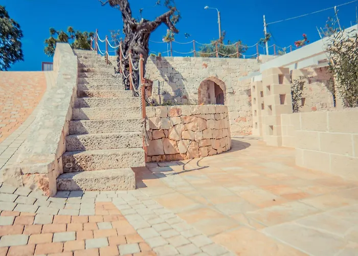 Navolte Trulli Con Piscina & Relax A Tatil Evi