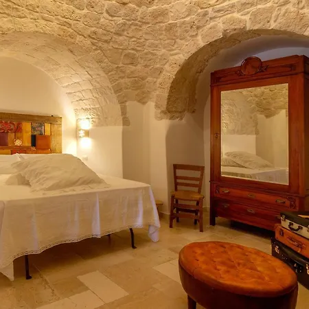 別荘 Navolte Trulli Con Piscina & Relax A ロコロトンド