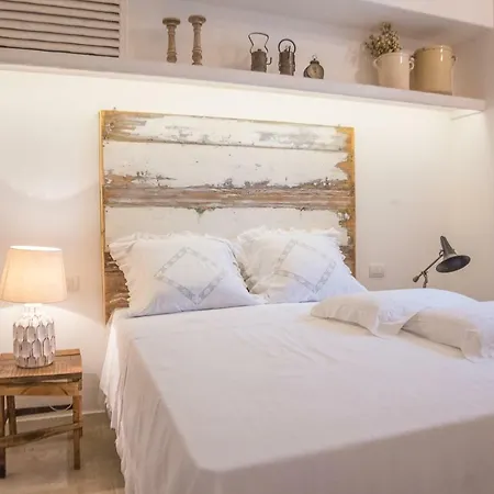Navolte Trulli Con Piscina & Relax A Feriehus Locorotondo
