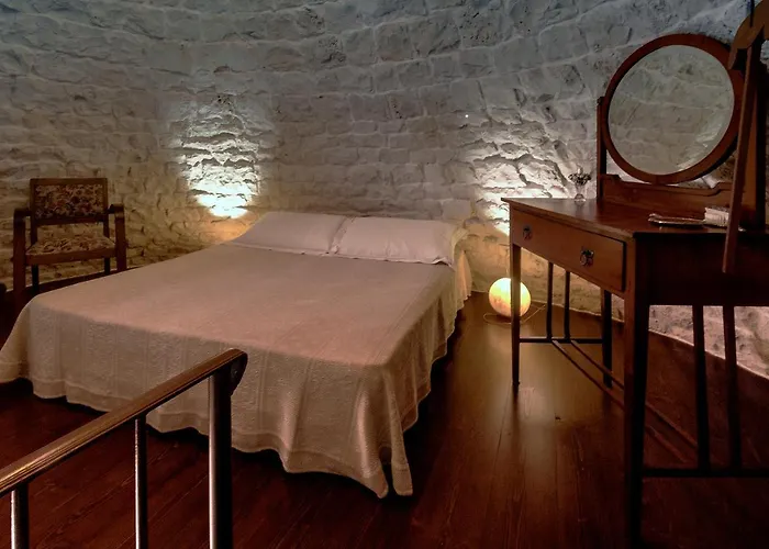 Navolte Trulli Con Piscina & Relax A בית נופש לוקורוטונדו