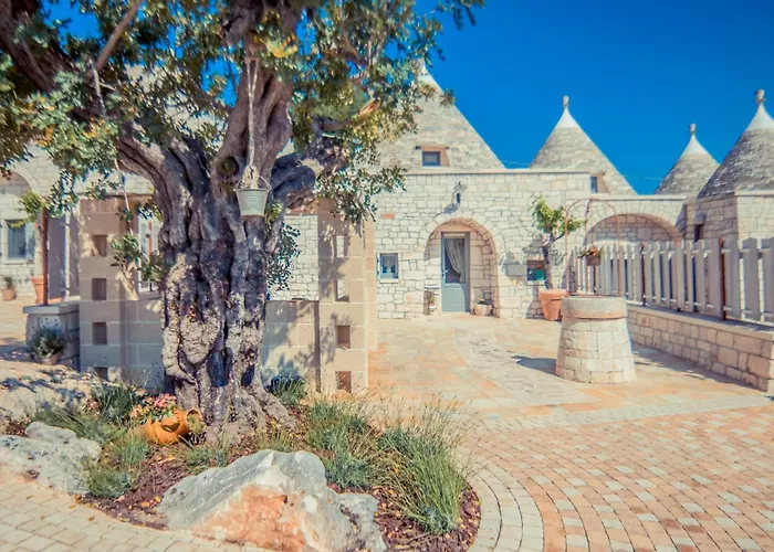 Navolte Trulli Con Piscina & Relax A Vakantiehuis *