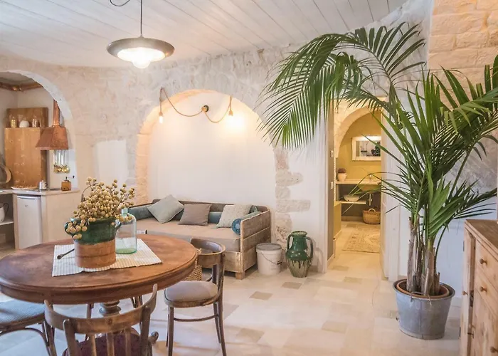 Navolte Trulli Con Piscina & Relax A * לוקורוטונדו