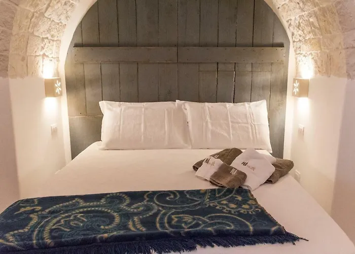 Vakantiehuis Navolte Trulli Con Piscina & Relax A *