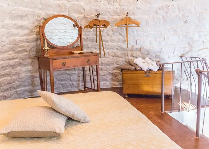 Navolte Trulli Con Piscina & Relax A * 洛科罗通多