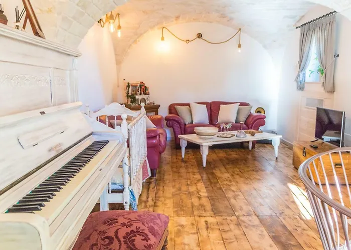 Navolte Trulli Con Piscina & Relax A Vakantiehuis Locorotondo